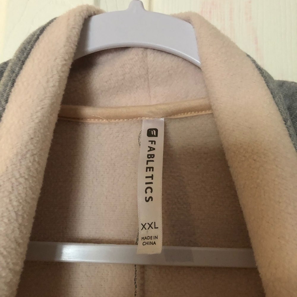 XXL Fabletics Gray Jacket